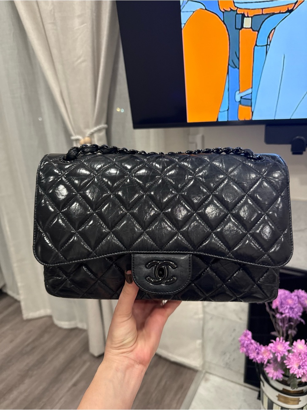 CHANEL Black Quilted Shoulder Bag with Chain Strap - Picture 2 of 7